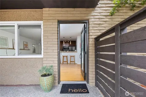 5220 42nd Avenue S Seattle WA 98118