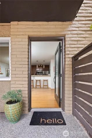 5220 42nd Avenue S Seattle WA 98118