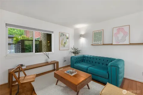 5220 42nd Avenue S Seattle WA 98118