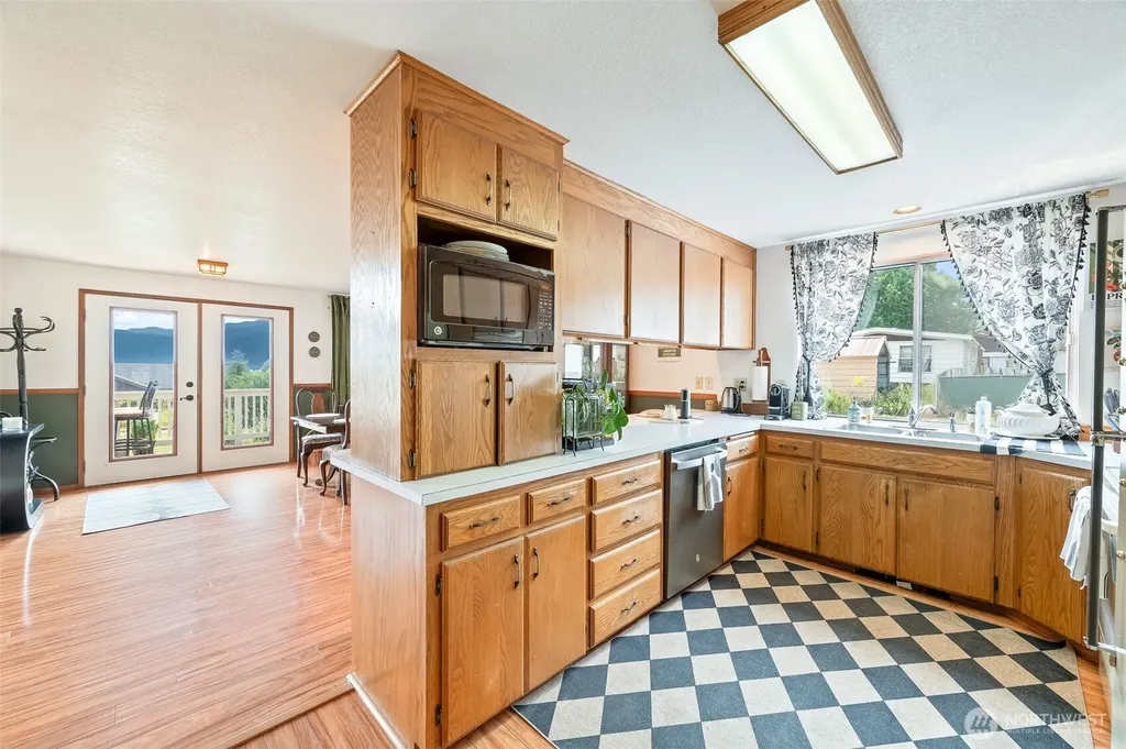 12320 Bergstrasse Road Leavenworth WA 98826