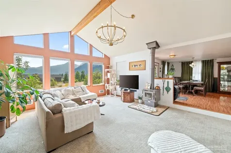 12320 Bergstrasse Road Leavenworth WA 98826