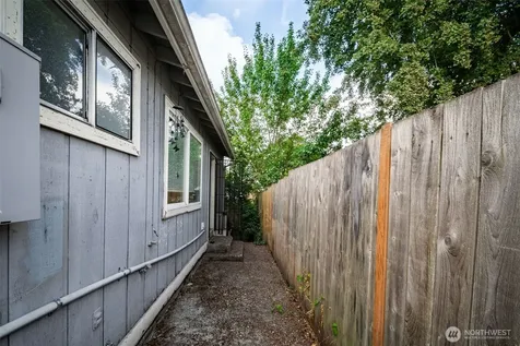 1310 S 8th Tacoma WA 98405