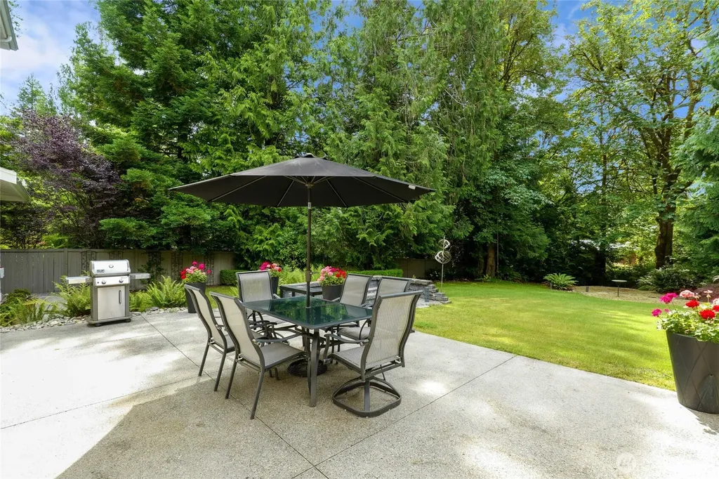 2204 155th Street NW Gig Harbor WA 98332