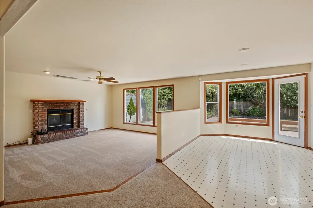 544 SW Muzzall Street Oak Harbor WA 98277