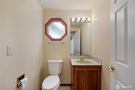 544 SW Muzzall Street Oak Harbor WA 98277