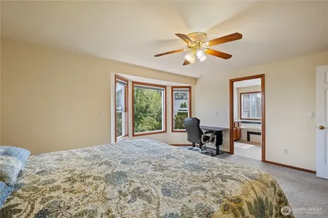 544 SW Muzzall Street Oak Harbor WA 98277
