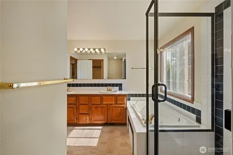 544 SW Muzzall Street Oak Harbor WA 98277