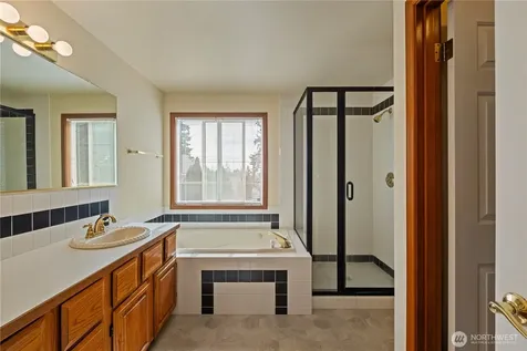 544 SW Muzzall Street Oak Harbor WA 98277