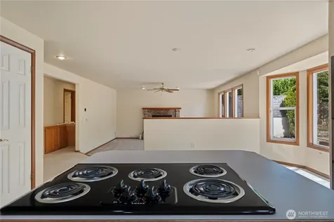 544 SW Muzzall Street Oak Harbor WA 98277
