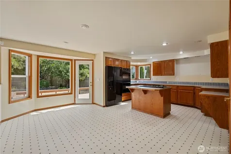 544 SW Muzzall Street Oak Harbor WA 98277