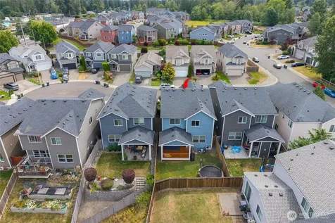 16028 77th Avenue Ct E Puyallup WA 98375