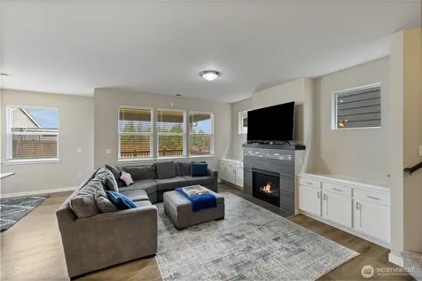 16028 77th Avenue Ct E Puyallup WA 98375