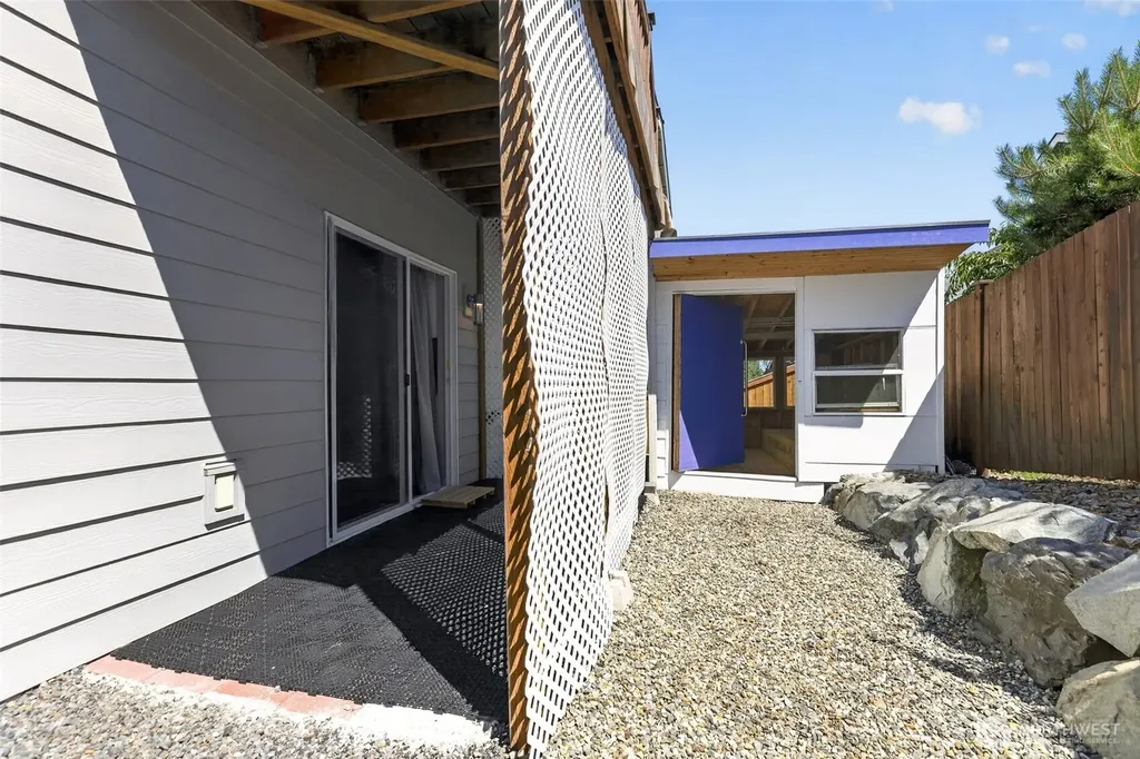 3526 164th Place SW Lynnwood WA 98037