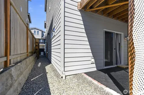 3526 164th Place SW Lynnwood WA 98037