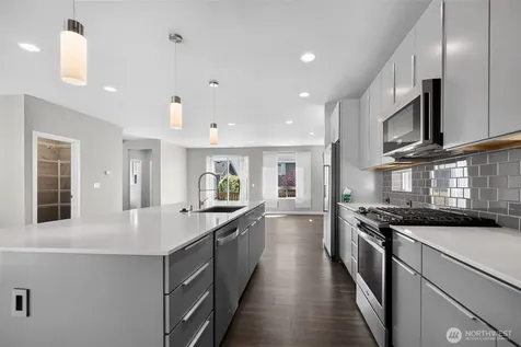 3526 164th Place SW Lynnwood WA 98037