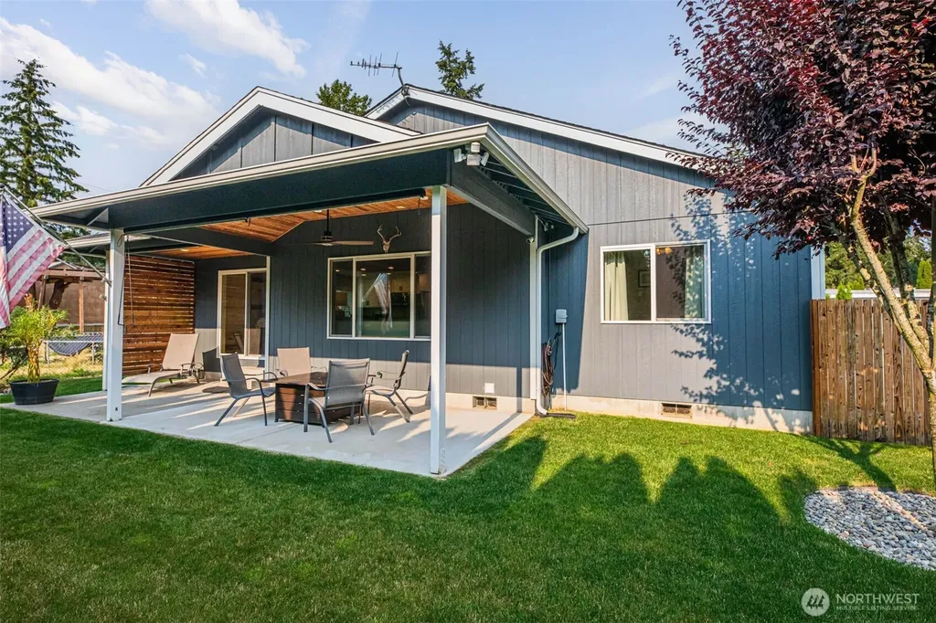 13112 5th Avenue E Tacoma WA 98445