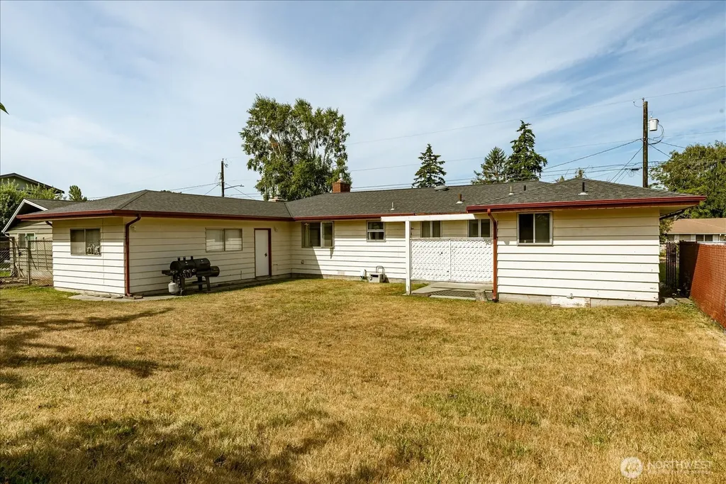 532 SE Pasek Street Oak Harbor WA 98277