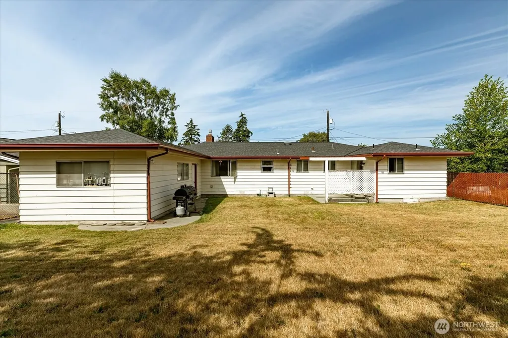532 SE Pasek Street Oak Harbor WA 98277