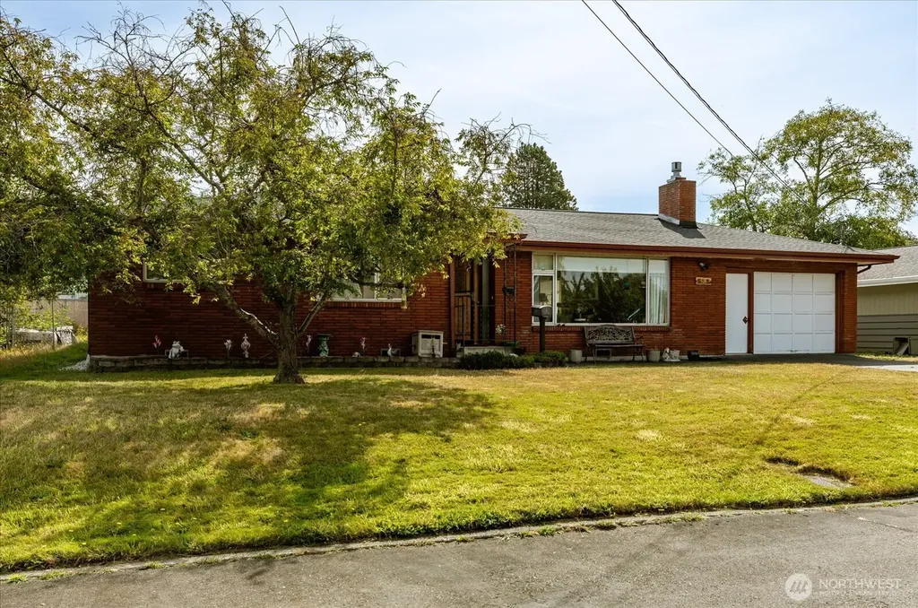 532 SE Pasek Street Oak Harbor WA 98277