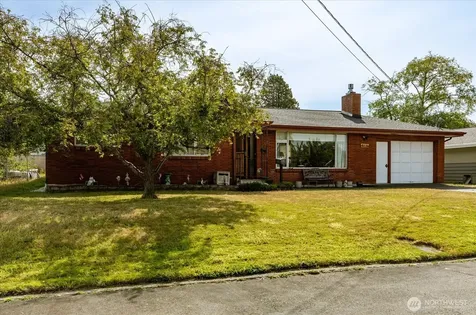 532 SE Pasek Street Oak Harbor WA 98277