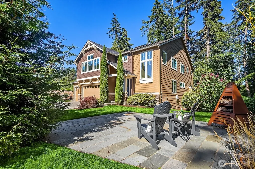 13874 Lavigne Court NE Bainbridge Island WA 98110