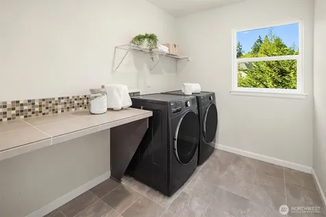 13874 Lavigne Court NE Bainbridge Island WA 98110