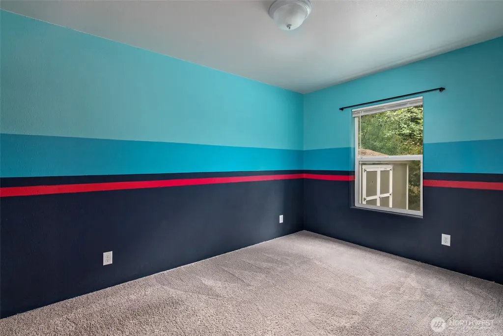 4341 Noisy Circle Oak Harbor WA 98277