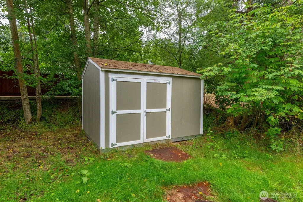 4341 Noisy Circle Oak Harbor WA 98277