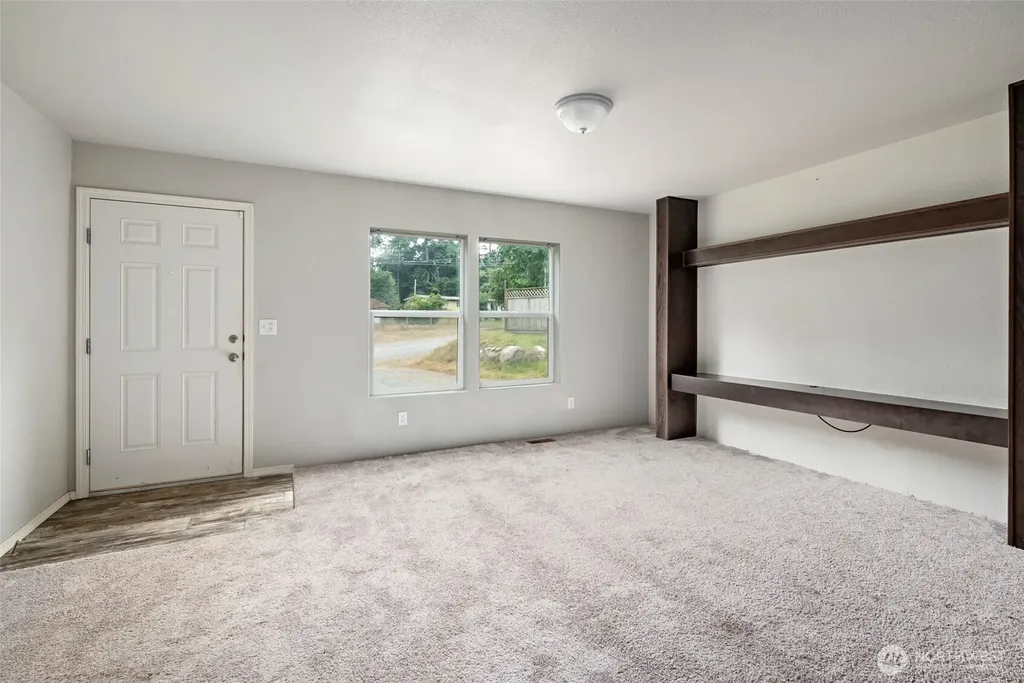 4341 Noisy Circle Oak Harbor WA 98277