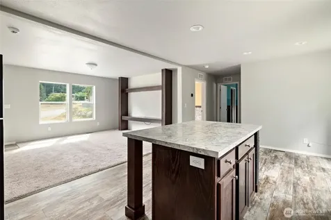 4341 Noisy Circle Oak Harbor WA 98277