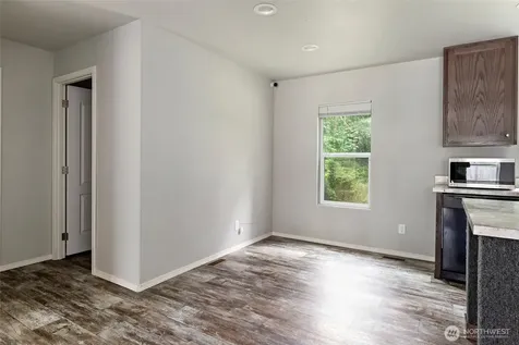 4341 Noisy Circle Oak Harbor WA 98277