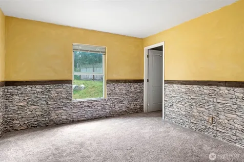 4341 Noisy Circle Oak Harbor WA 98277