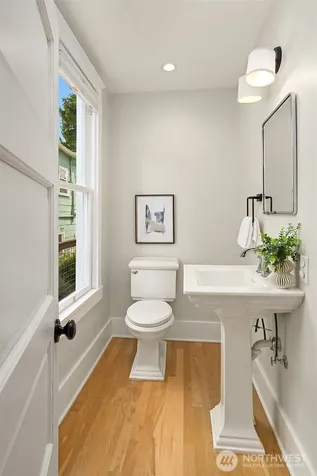 6302 15th Avenue NE Seattle WA 98115