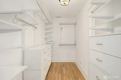 6302 15th Avenue NE Seattle WA 98115