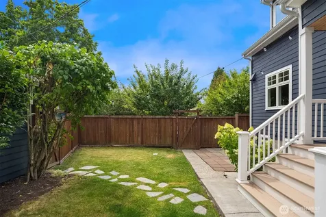 6302 15th Avenue NE Seattle WA 98115