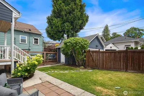 6302 15th Avenue NE Seattle WA 98115