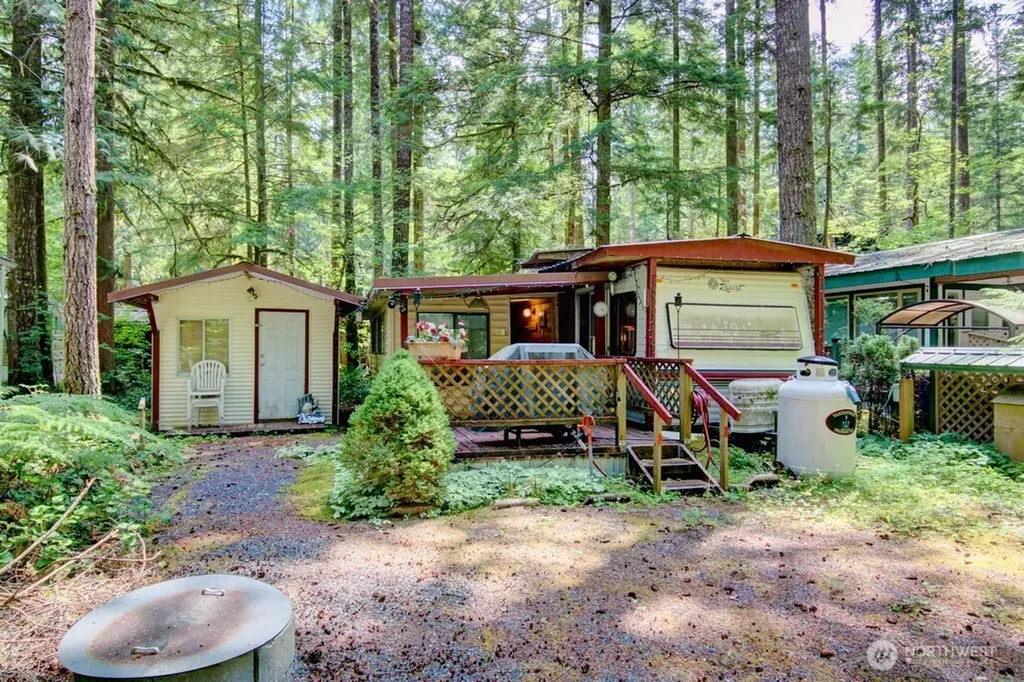 149 Goldrush Road Deming WA 98244