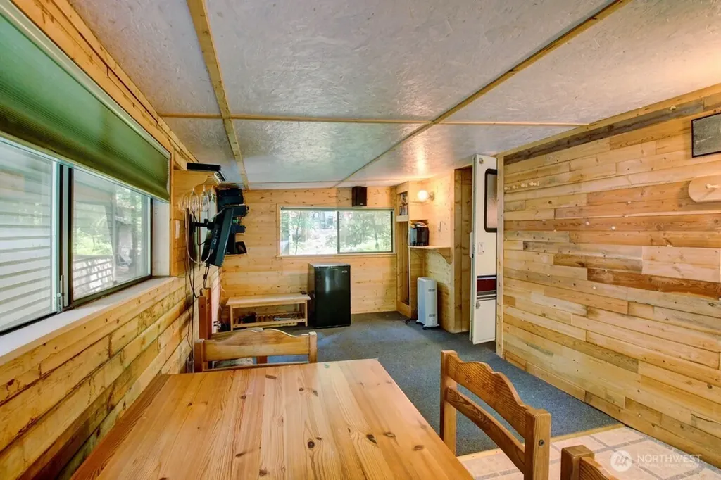149 Goldrush Road Deming WA 98244