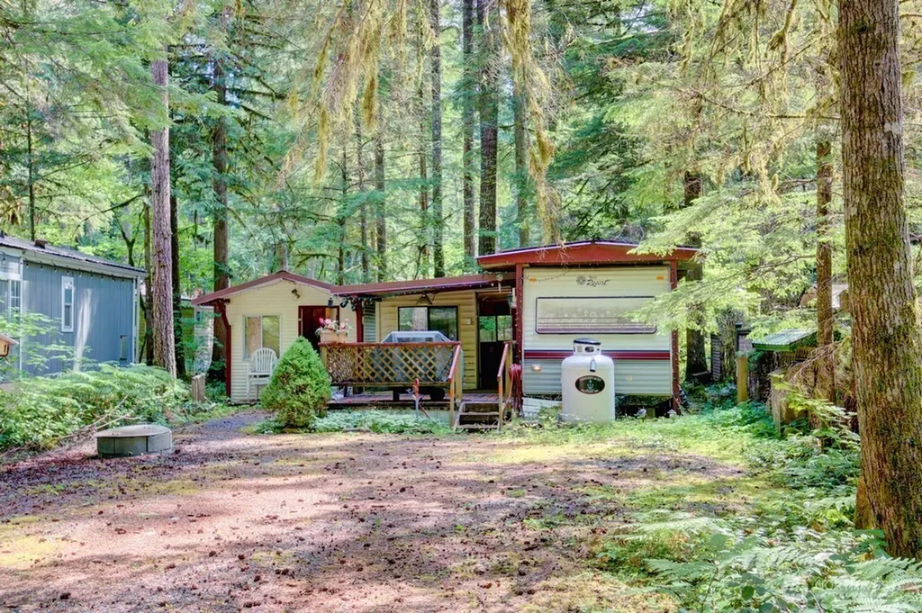 149 Goldrush Road Deming WA 98244