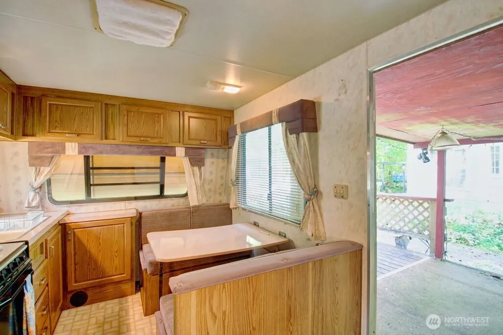 149 Goldrush Road Deming WA 98244