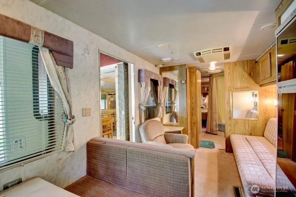 149 Goldrush Road Deming WA 98244