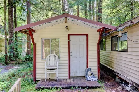 149 Goldrush Road Deming WA 98244