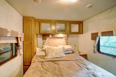 149 Goldrush Road Deming WA 98244