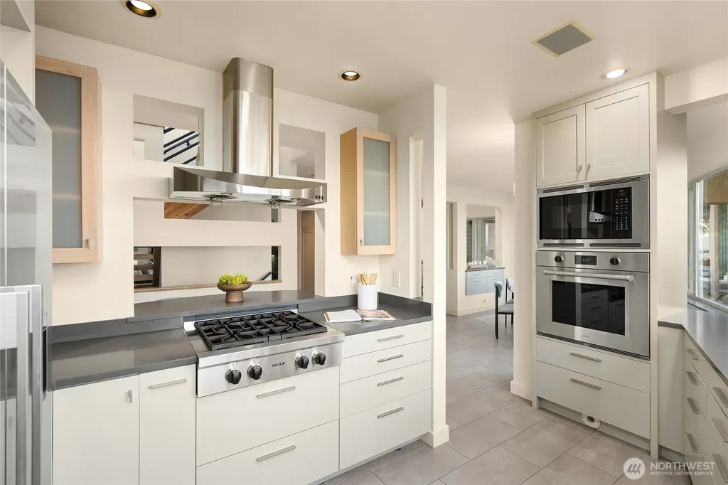 4089 Rockaway Beach Road NE Bainbridge Island WA 98110