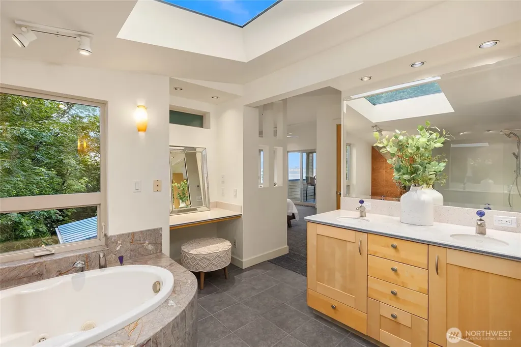 4089 Rockaway Beach Road NE Bainbridge Island WA 98110