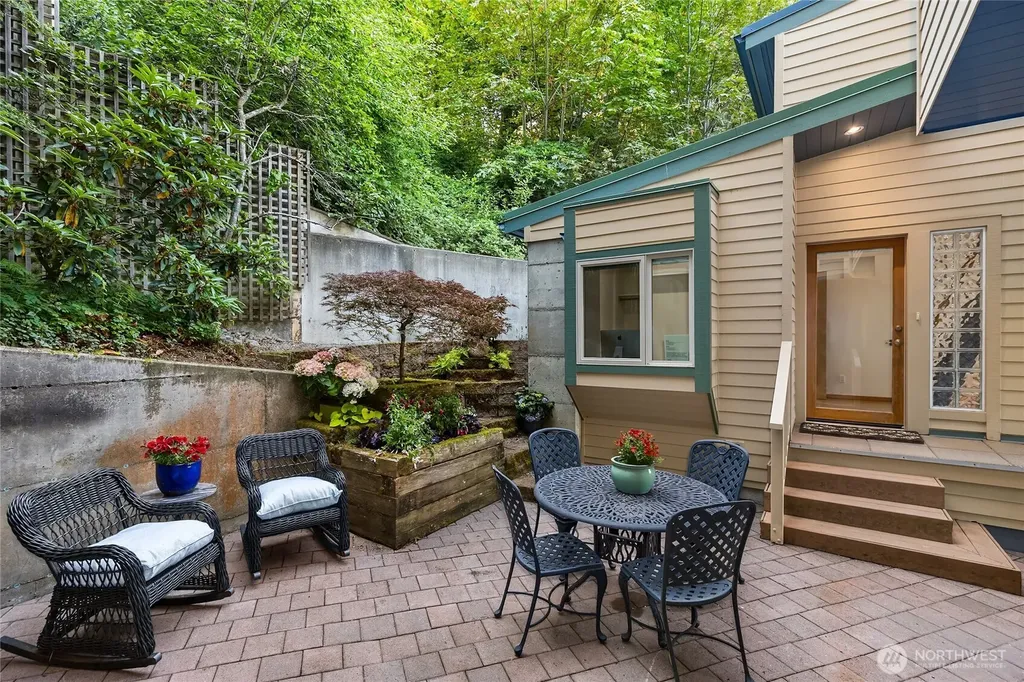 4089 Rockaway Beach Road NE Bainbridge Island WA 98110