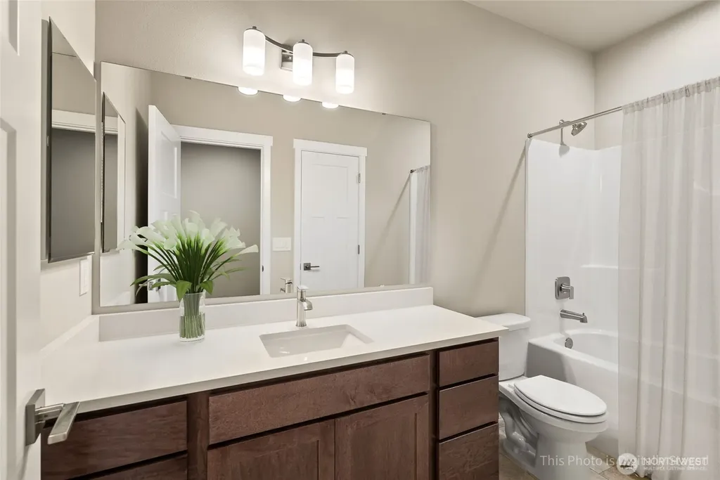7341 Mirasett Street SW Tumwater WA 98512