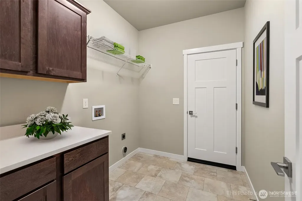 7341 Mirasett Street SW Tumwater WA 98512