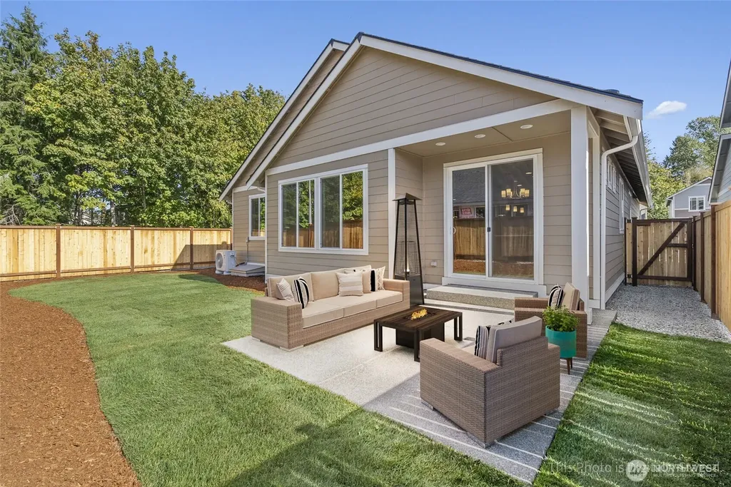 7341 Mirasett Street SW Tumwater WA 98512