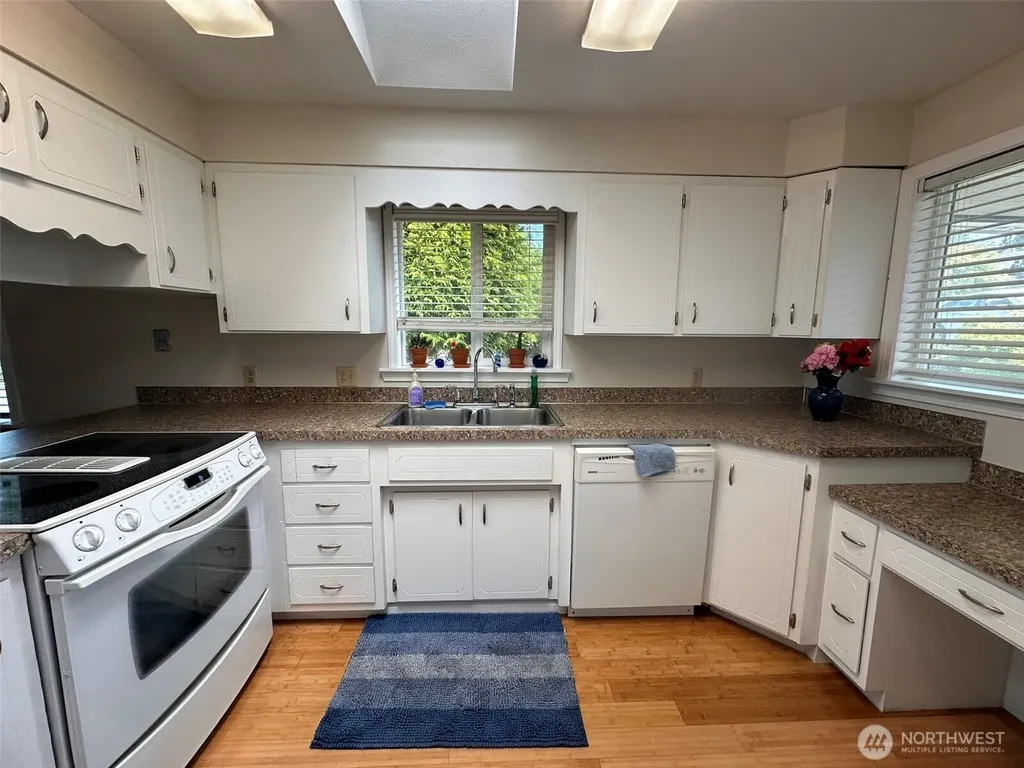 506 S Ennis Street Port Angeles WA 98362